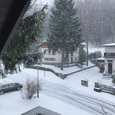 Zimorodek Poczuj Z Nami Magie Karpacza Spacerujac Do Centrum Widok Na Sniezke Guest house